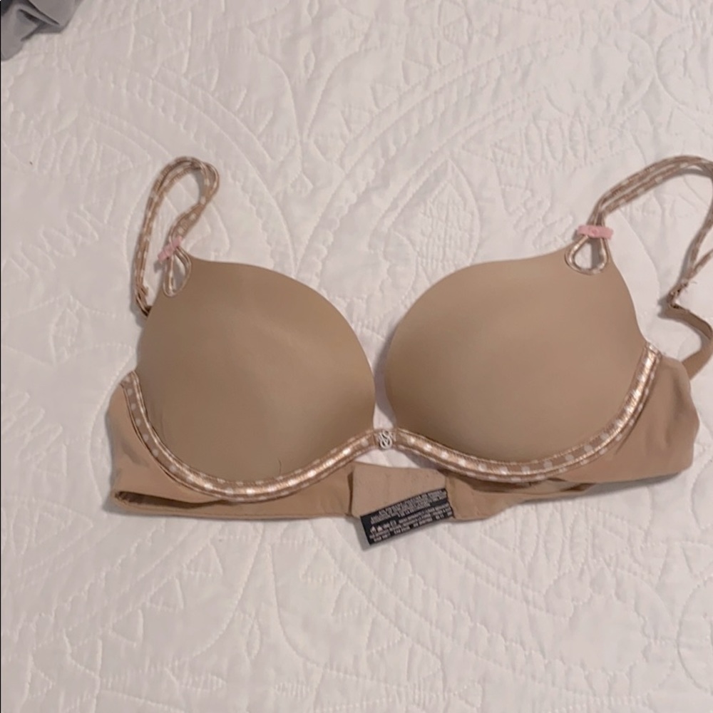 Victoria’s Secret bra